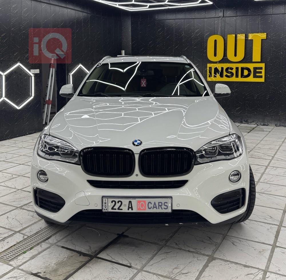 بی ئێم دەبڵیو X6